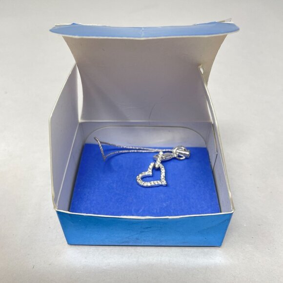 Avon Pave Heart Anywhere Charm Silver-Tone‎ Love Gift Box New - Picture 10 of 11